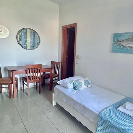 Four S Apartments Mykonos Town 외부 사진